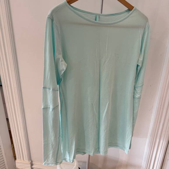 Lululemon Long Sleeve Shirt - SZ 12 - Picture 4 of 6